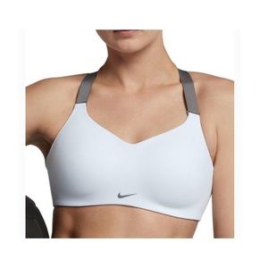 Nike Studio Women’s Strapped Back Sports Bra
